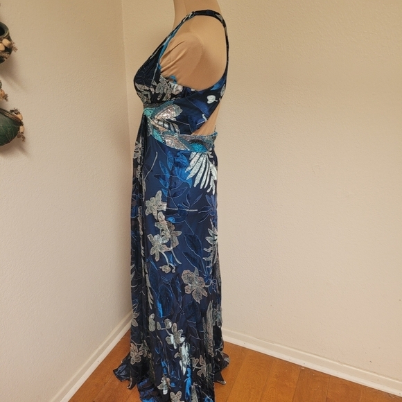 Nina Austin Elegant Blue Silk BeadedFloral Evening Dress - Picture 5 of 8